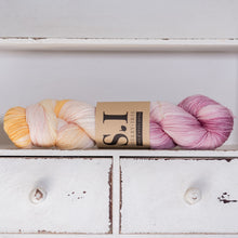 Load image into Gallery viewer, China Rose