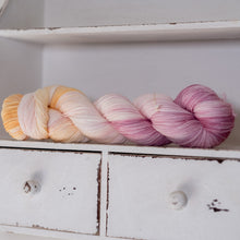 Load image into Gallery viewer, China Rose