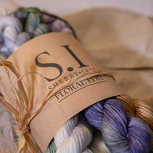 Load image into Gallery viewer, Snowdrops & Crocus Yarn Bouquet