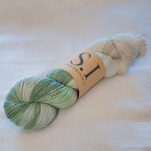 Load image into Gallery viewer, Cow Parsley