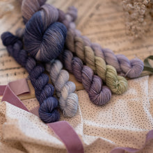 Load image into Gallery viewer, Bluebells Bouquet