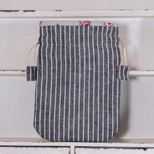 Load image into Gallery viewer, Heart Design Hand Embroidered Notions Pouch
