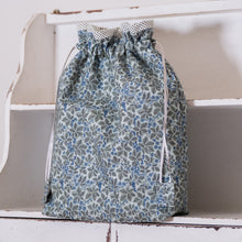 Load image into Gallery viewer, First Frosts Drawstring Project Bag
