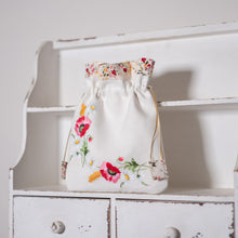 Load image into Gallery viewer, Vintage Hand Embroidered project bag

