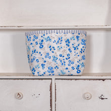 Load image into Gallery viewer, Floral Cotton Box Pouch
