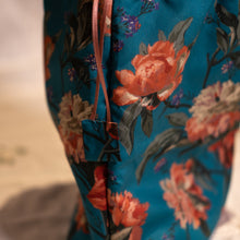 Load image into Gallery viewer, Drawstring Bag
