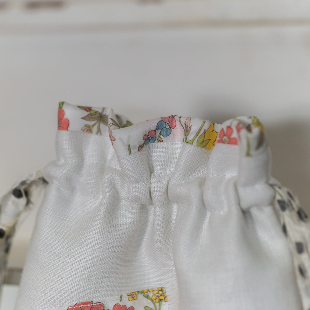 Drawstring notions pouch