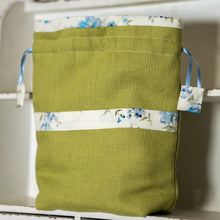 Load image into Gallery viewer, HAND EMBROIDERED LINEN PROJECT BAG
